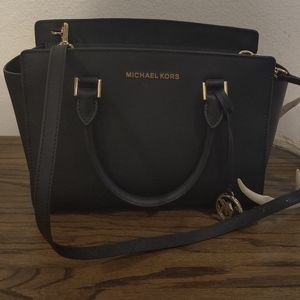Black Crossbody